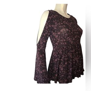 American Eagle Soft & Sexy Long Sleeve Cold Shoulder Floral Blouse Size Small